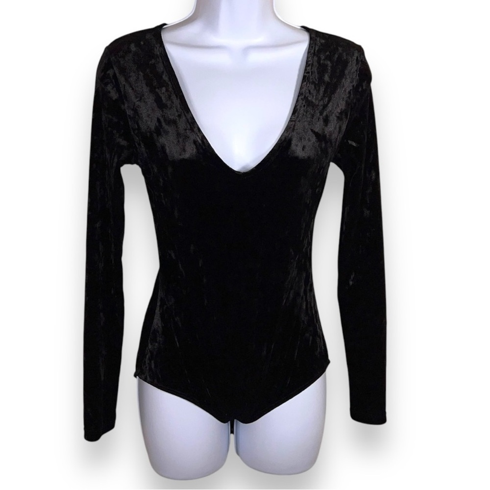 SMALL DIVIDED BLACK VELVET BODYSUIT LONG SLEEVE VNECK GOTH